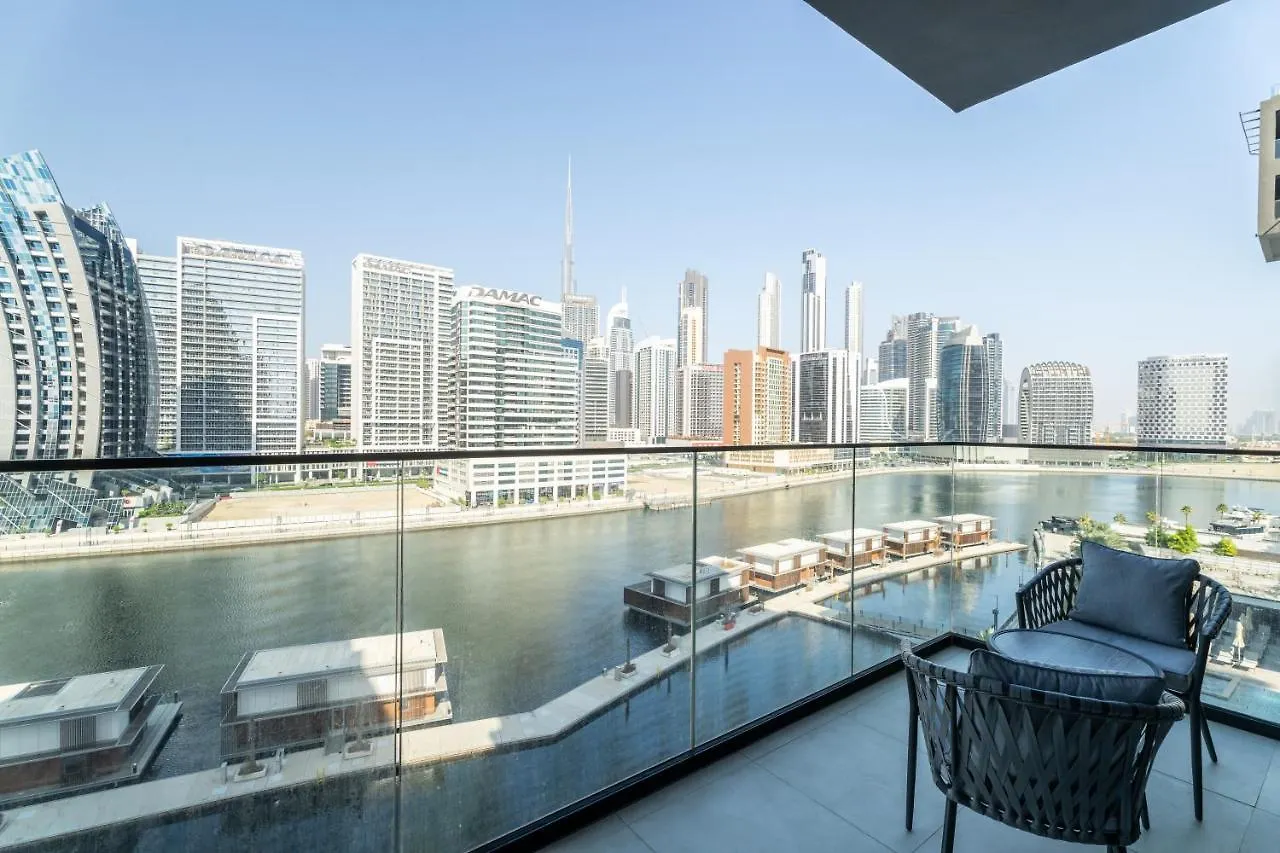 Apartment Aliving Stylish Studio Binghatti Canal View & Burj Khalifa Dubai