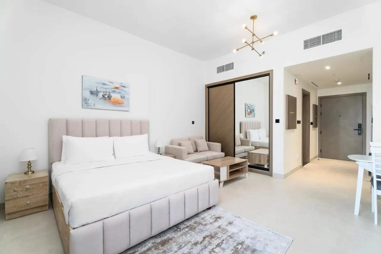 Aliving Stylish Studio Binghatti Canal View & Burj Khalifa Dubai